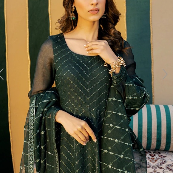 Pakistani Crosstitch Formal Dress 2Pc - Picture 3 of 11